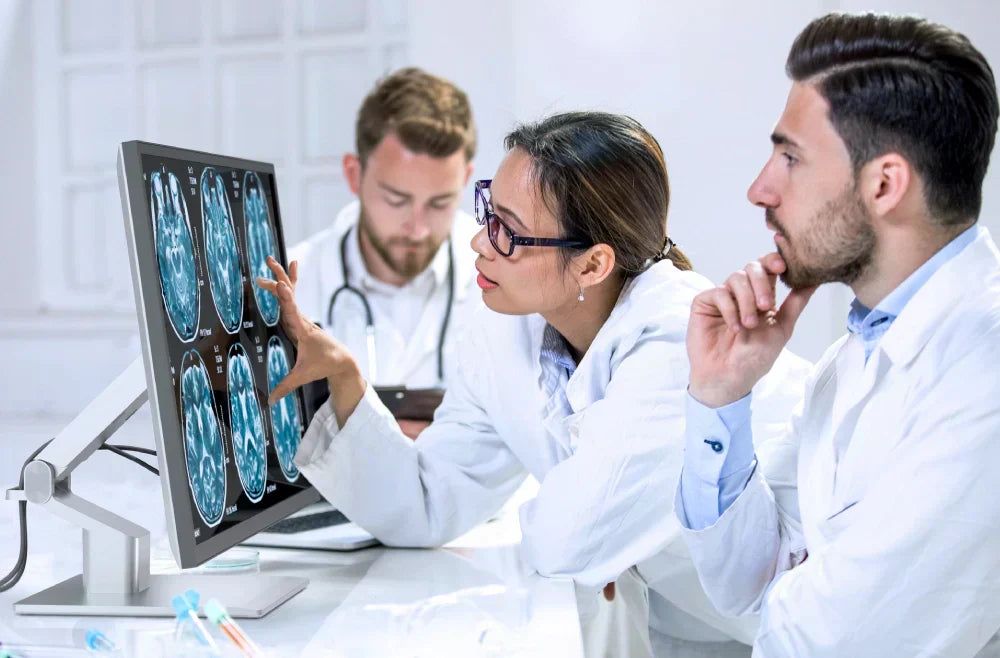 Use Case: ALOGIC’s Clarity Max Touch Monitors in  Radiology