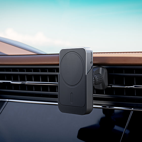 Matrix Magnetic Wireless Charger with Car Mount